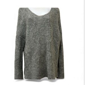 JOSIE Pullover Sweater Size L NEW